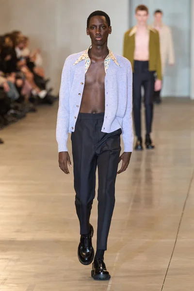 Look 41